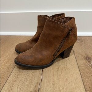 Rampage Tan Ankle Booties
